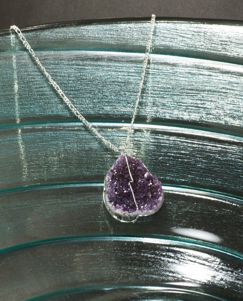 Pendentif druse de cristal — chaîne argent – Fidussia