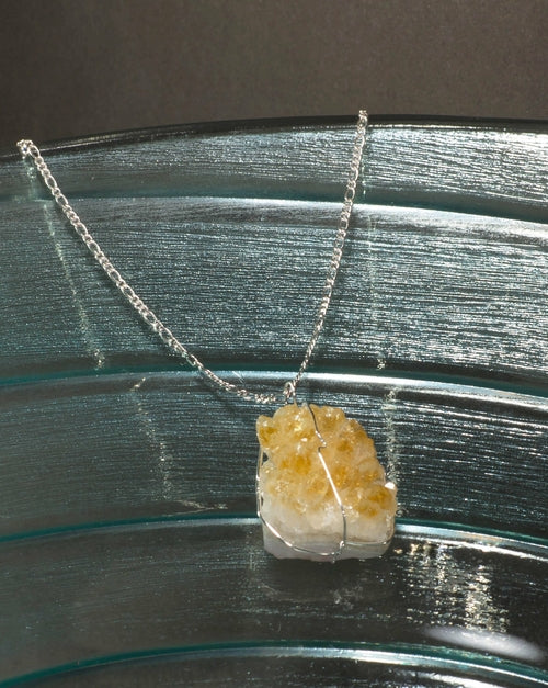 Pendentif druse de cristal — chaîne argent – Fidussia (4)